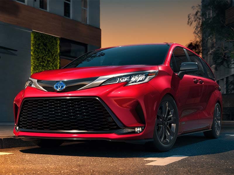  Discover some intense safety features of the 2021 Toyota Sienna n Hermitage PA 
