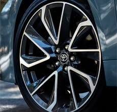 18-inmachined alloy wheels