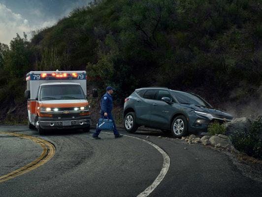 vehicle crashed on side of road - ambulance help