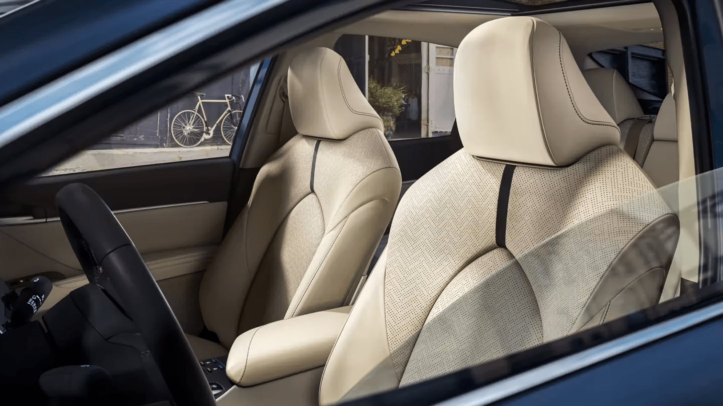 i1 camry hybrid 2023-min white interior of camry