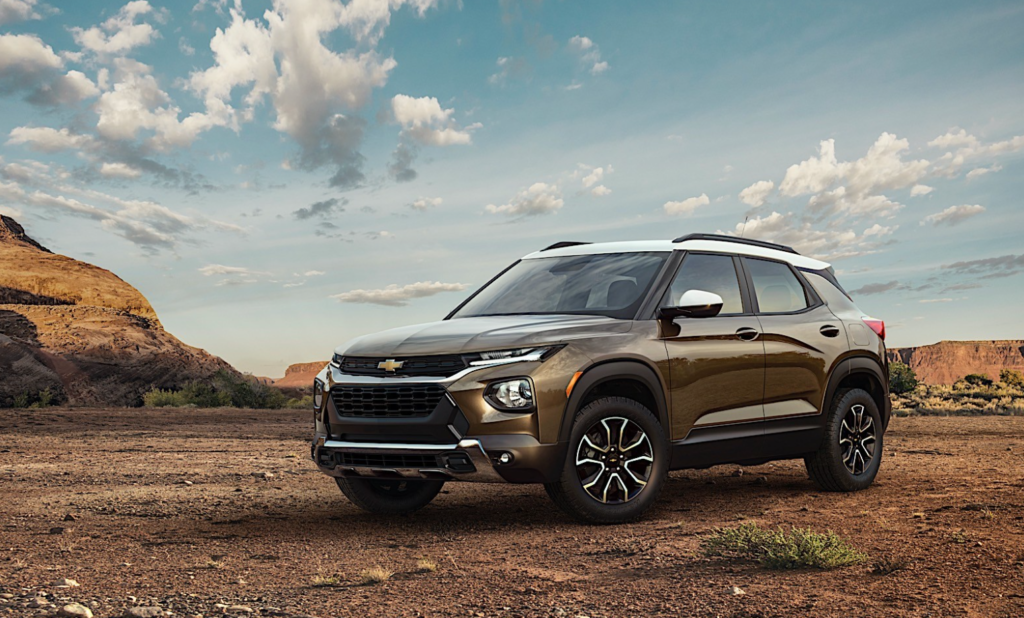 Chevy TrailBlazer 2024 Chevy Trailblazer RS parked in the dirt