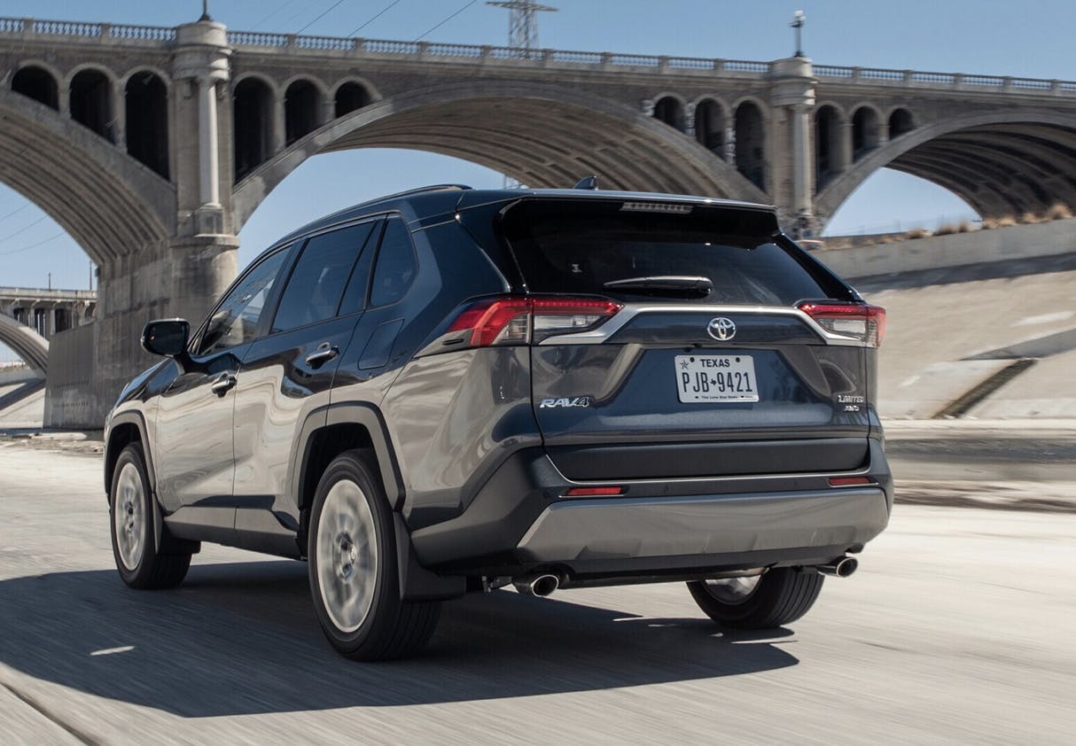 Toyota RAV4 vs. RAV4 Hybrid: A Comparison of Gasoline and Hybrid Models