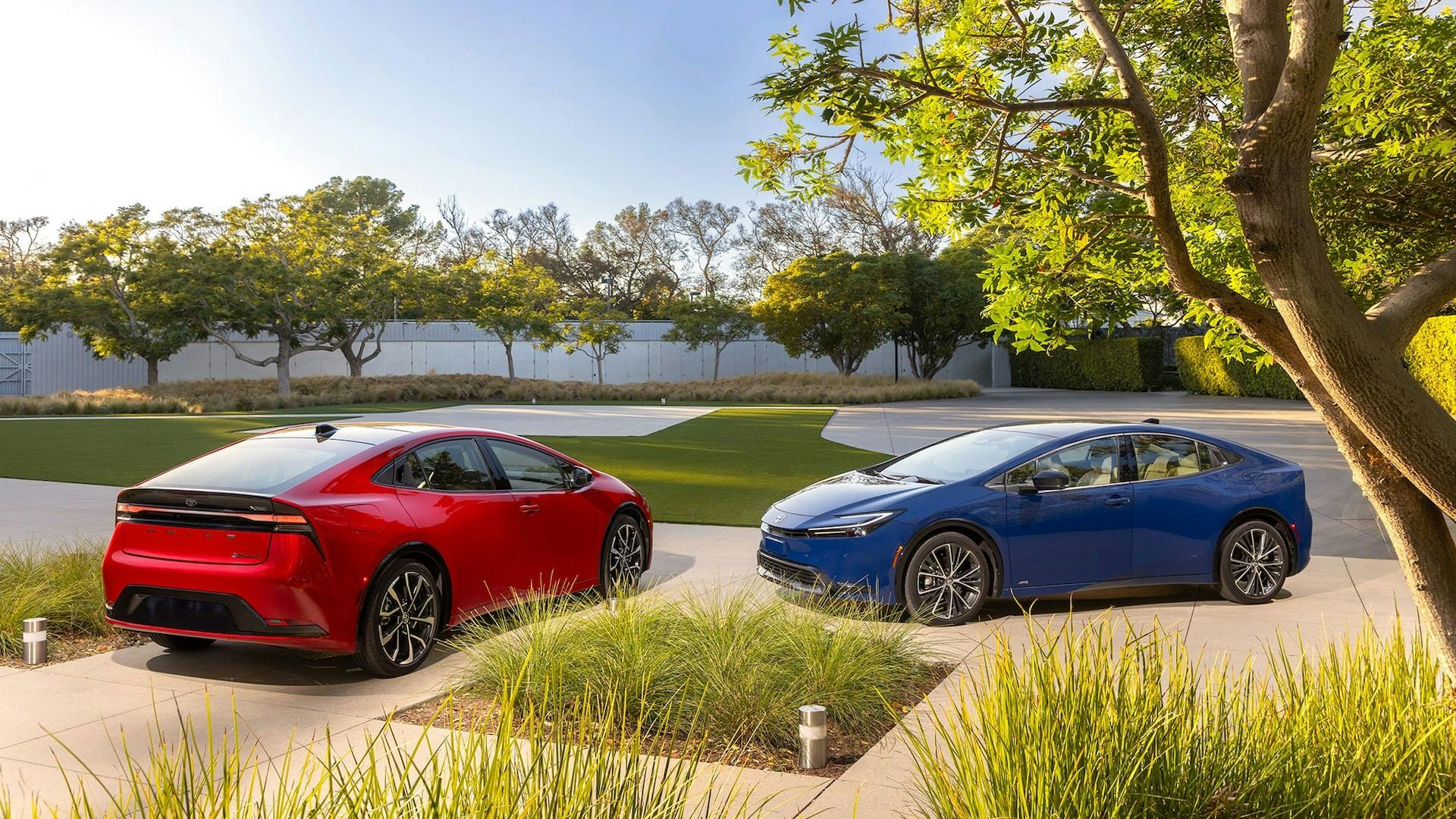 st3hms8l 2024 Toyota Prius: MotorTrend’s Car of the Year