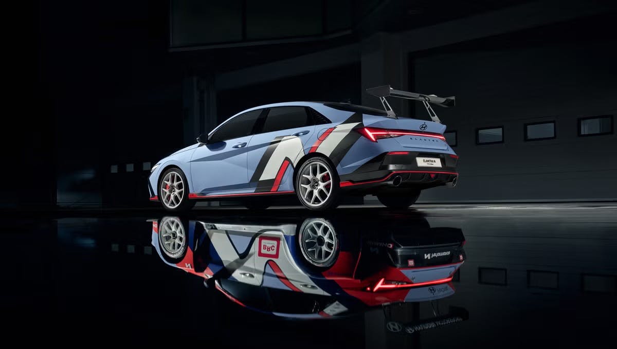 wsrd9j4j The TCR Edition in a dark garage
