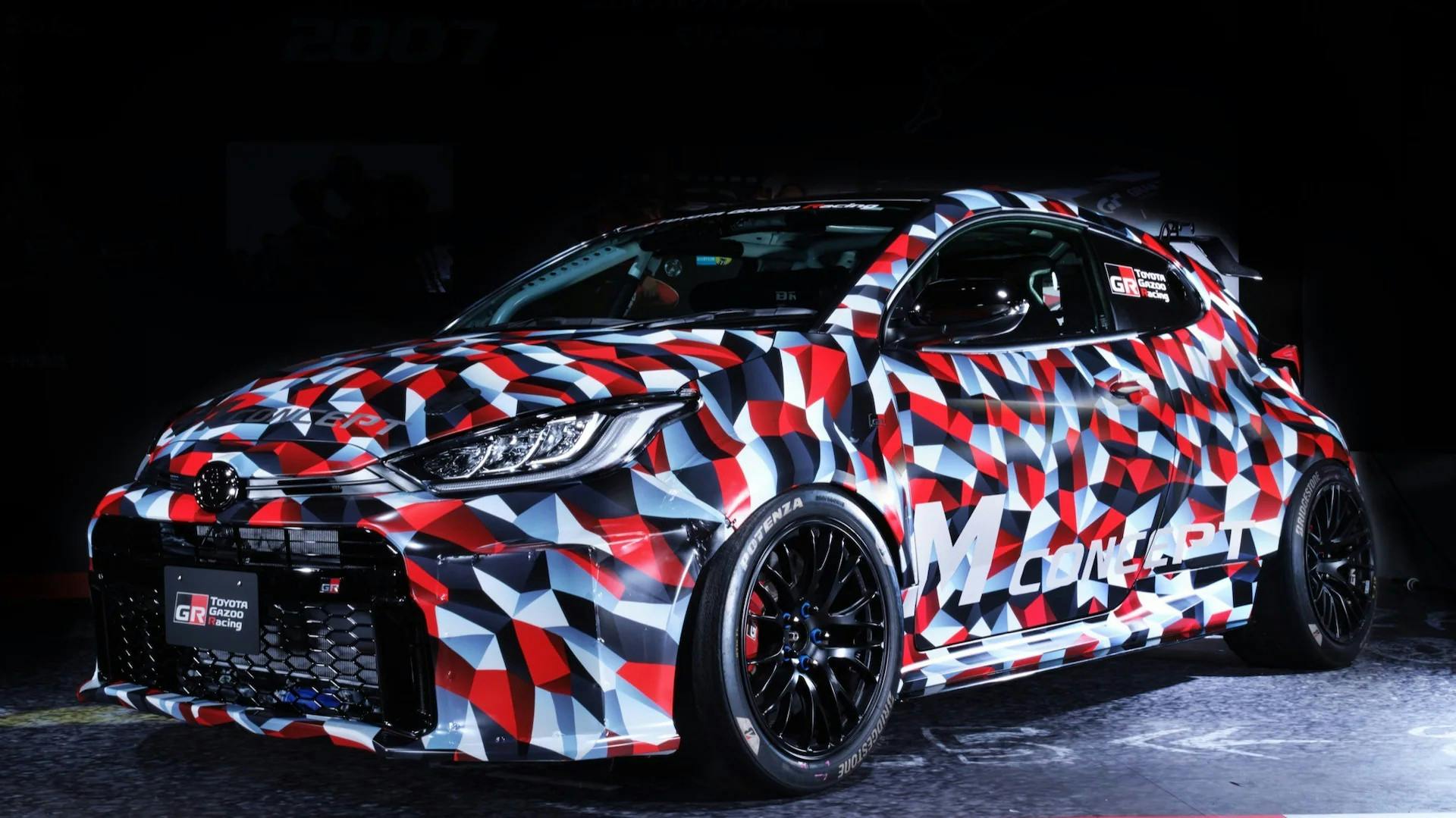 4g5fhzy5 Toyota GR Yaris with bright geometric design