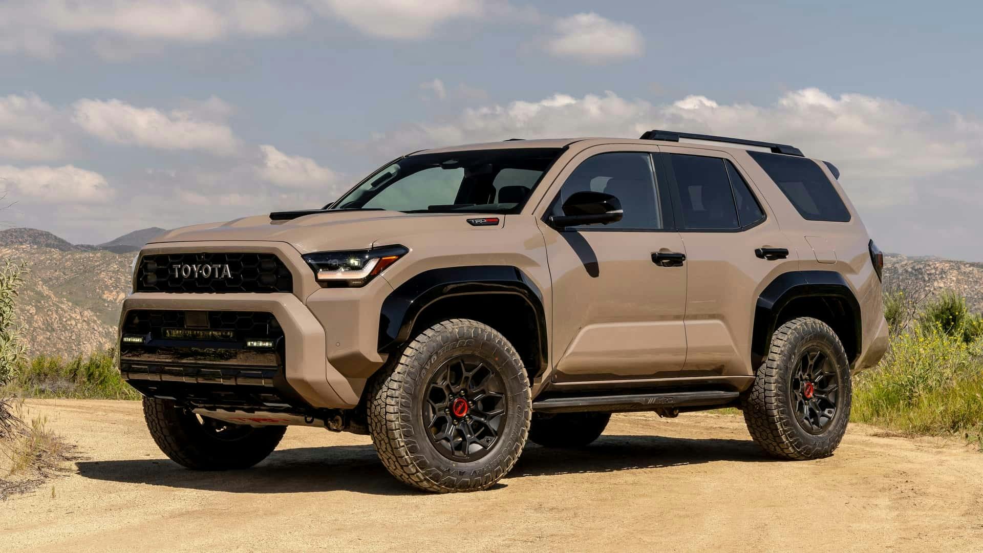 jxdaqu7a 2025 Toyota 4Runner in a clearing by the mountains