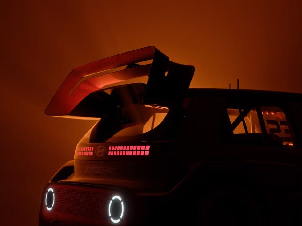 vsvu762j Hyundai Goes Full Send with Insteroid Concept