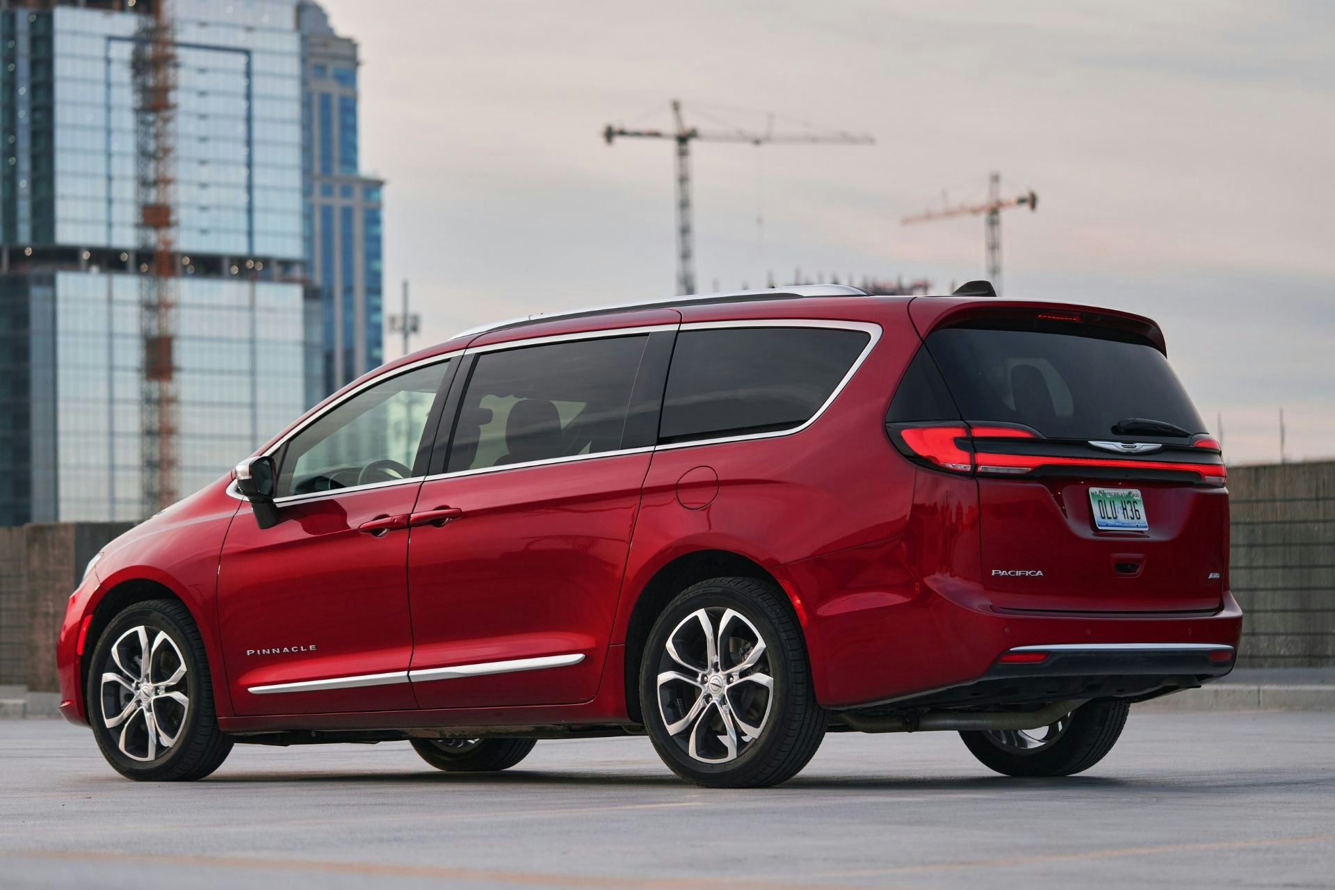 Chrysler Pacifica Earns Best Buy Award for 10th Straight Year