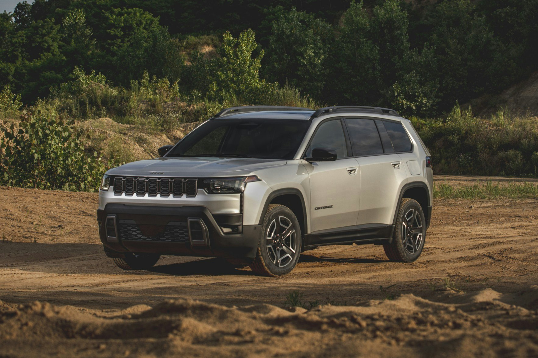 Jeep Cherokee Overland Earns Best Interior Award