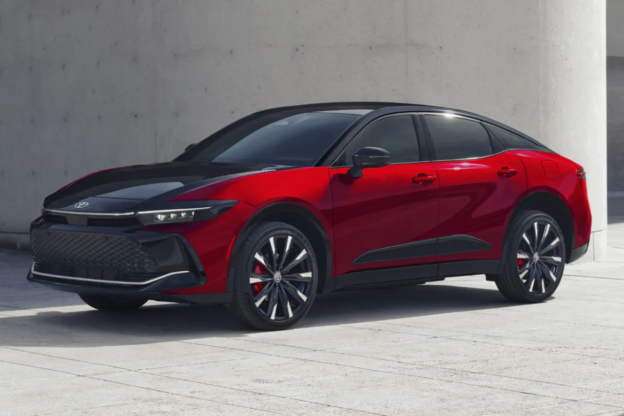 Toyota Levels Up the Crown