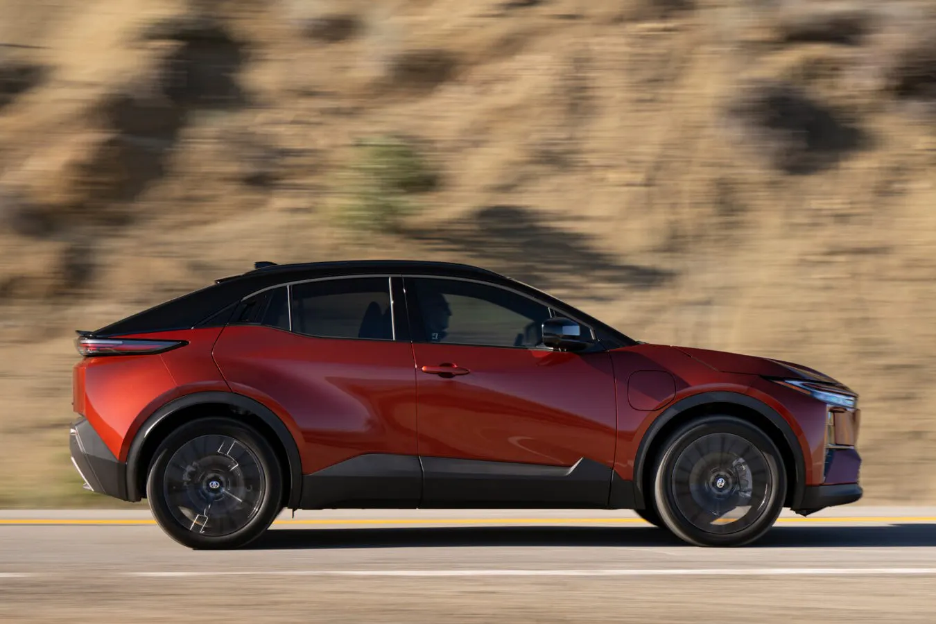 The Sporty, Electric 2027 C-HR