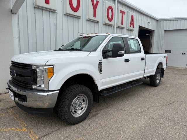 Used 2017 Ford F-350 Super Duty XL with VIN 1FT8W3B60HEE37483 for sale in Jamestown, ND