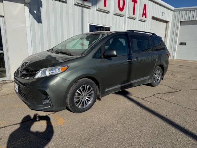 2018 Toyota Sienna XLE Premium