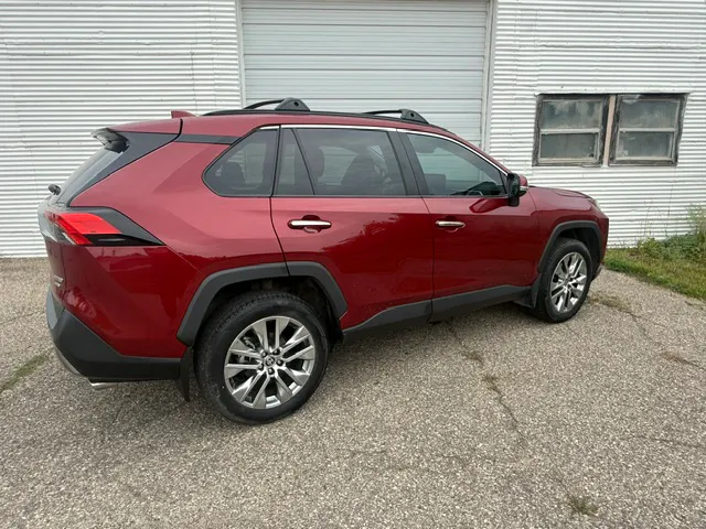 Used 2024 Toyota Rav4 SUV