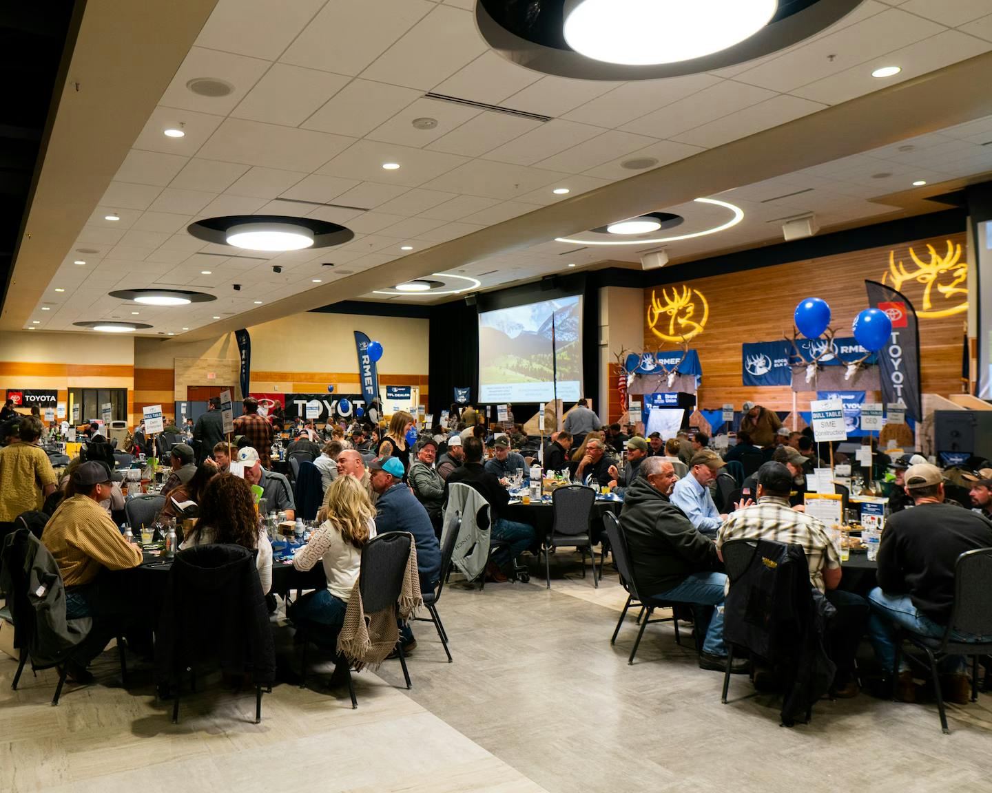 RMEF banquet community