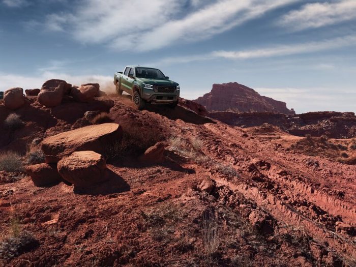 2023 Nissan Frontier Performance at Nissan Dealer in Middlebury, CT