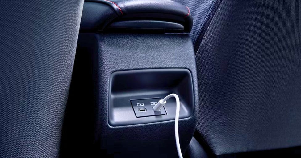 2025 Toyota Corolla LE — Daily Driving Essential
