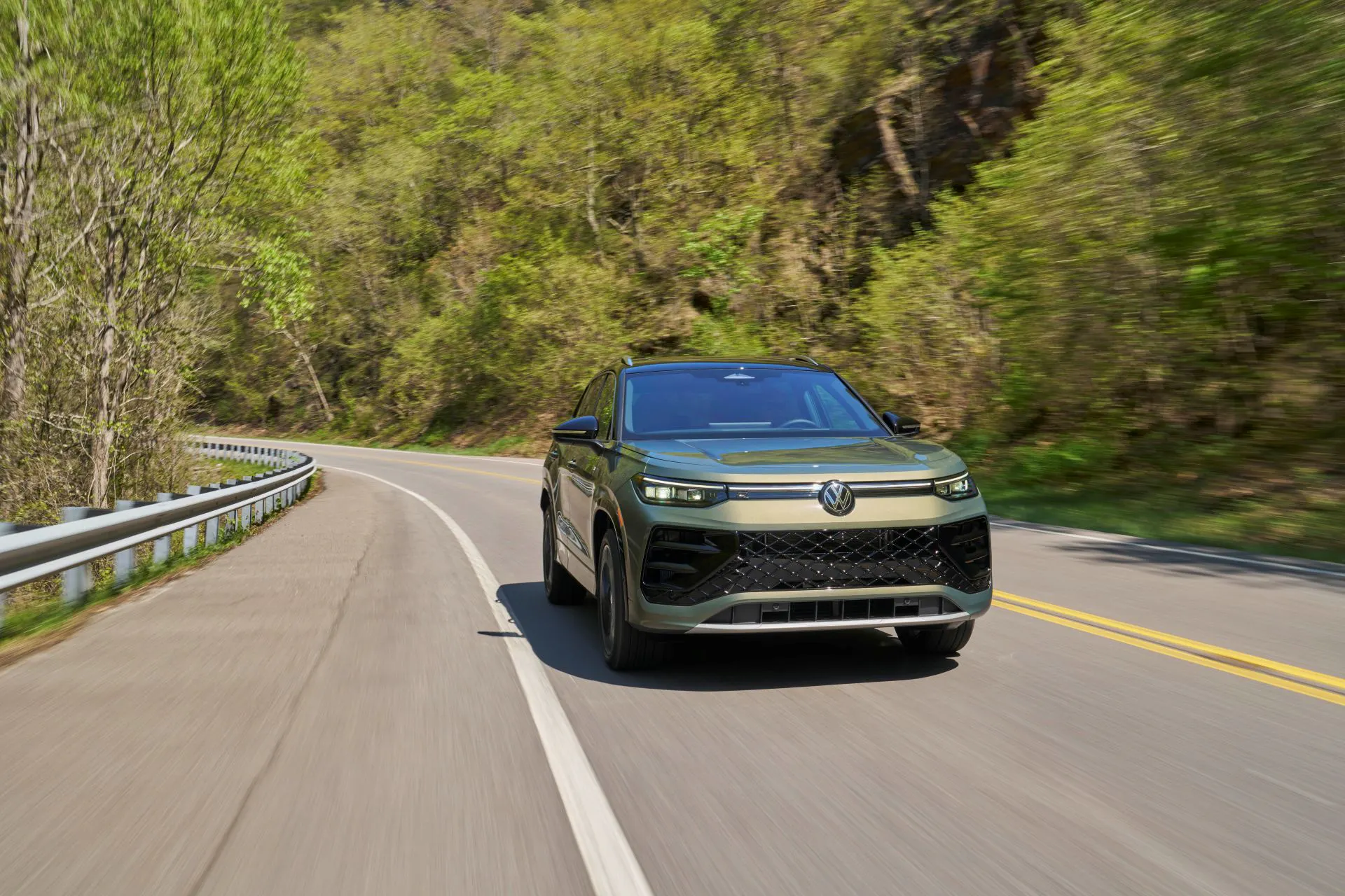 Tiguan Wins Best Compact SUV in Best of the Year Awards