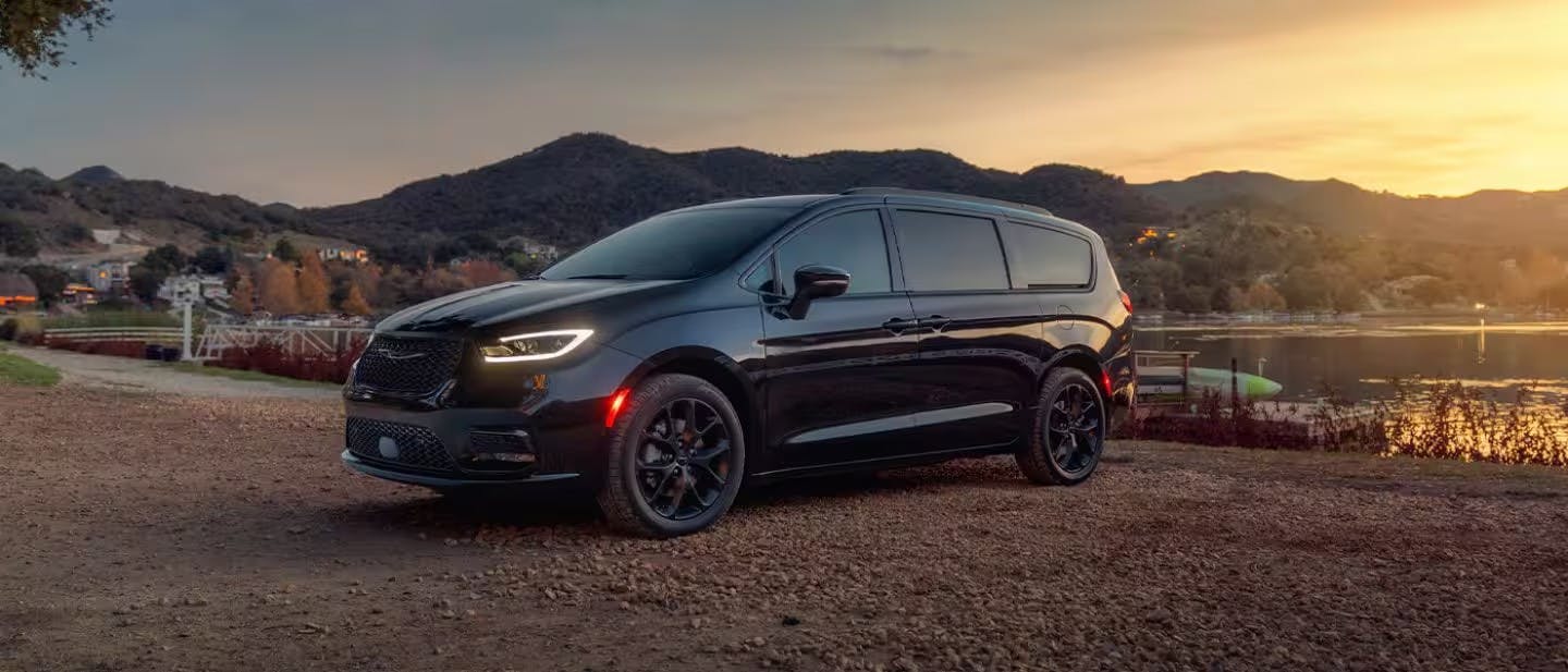 Chrysler’s Van-tastic 2025 Lineup!