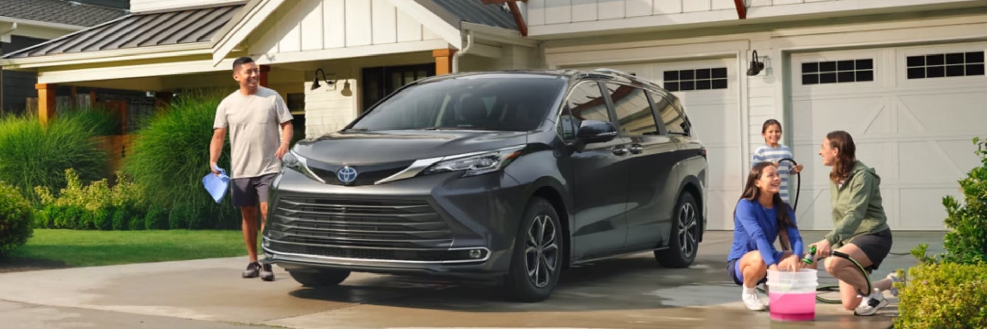 2025 Toyota Sienna The Ultimate Family Minivan