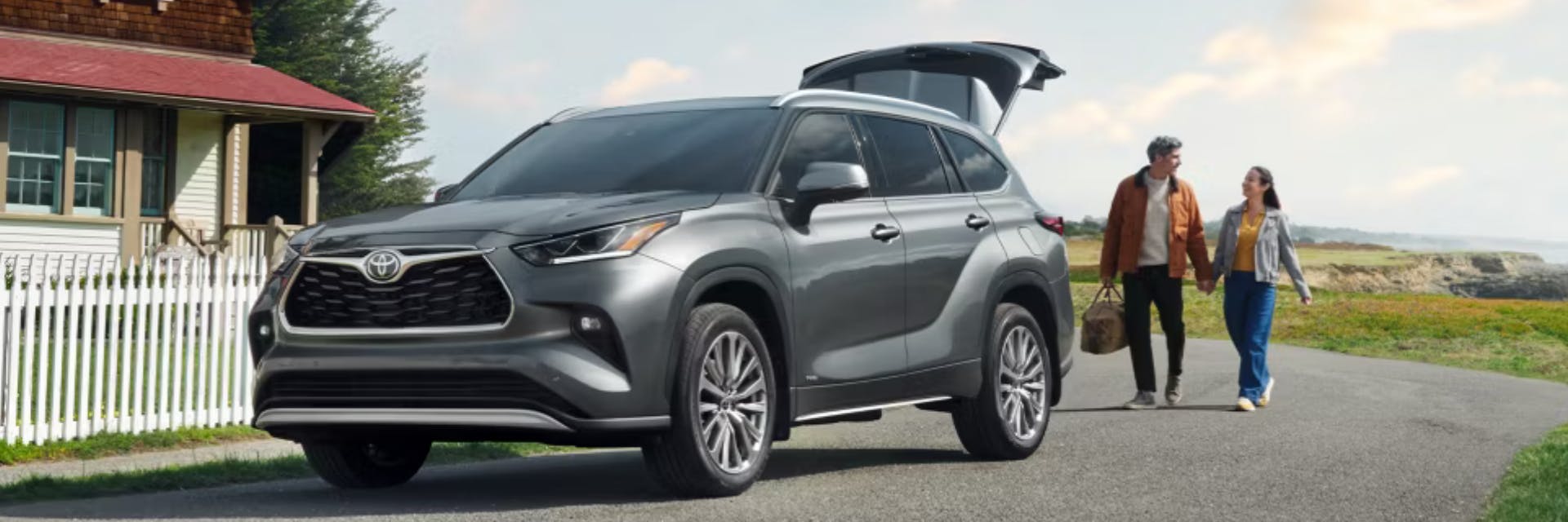 Toyota Highlander Hybrid Limited shown in Heavy Metal