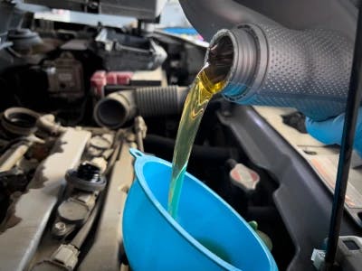 Oil change Fixl Automotive