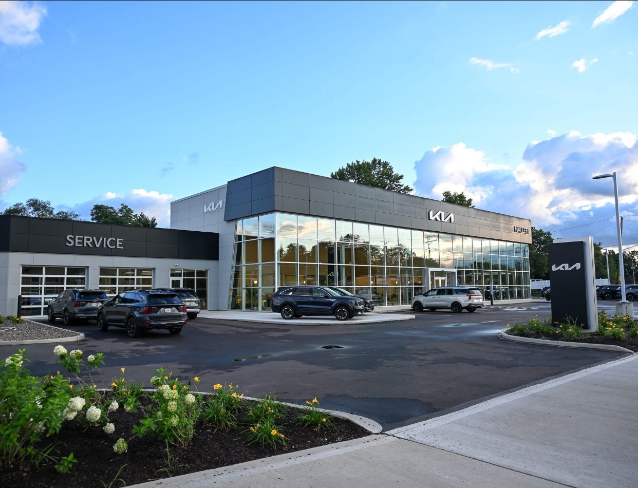 Kia dealership building serving Cleveland area drivers