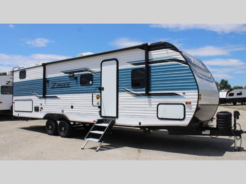 Zinger RV exterior