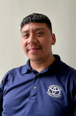 Kevin Ayalasrosas Photo