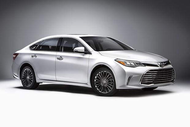 The 2018 Toyota Avalon is the Full-Size Sedan You've Been Searching For!