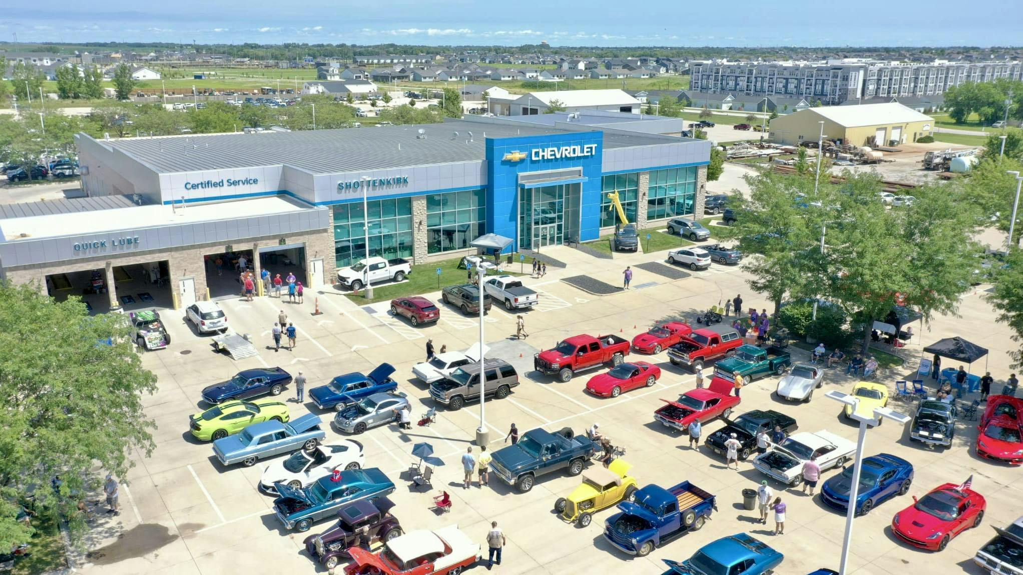 Hot Rods, Hot Dogs & One Hot Crowd