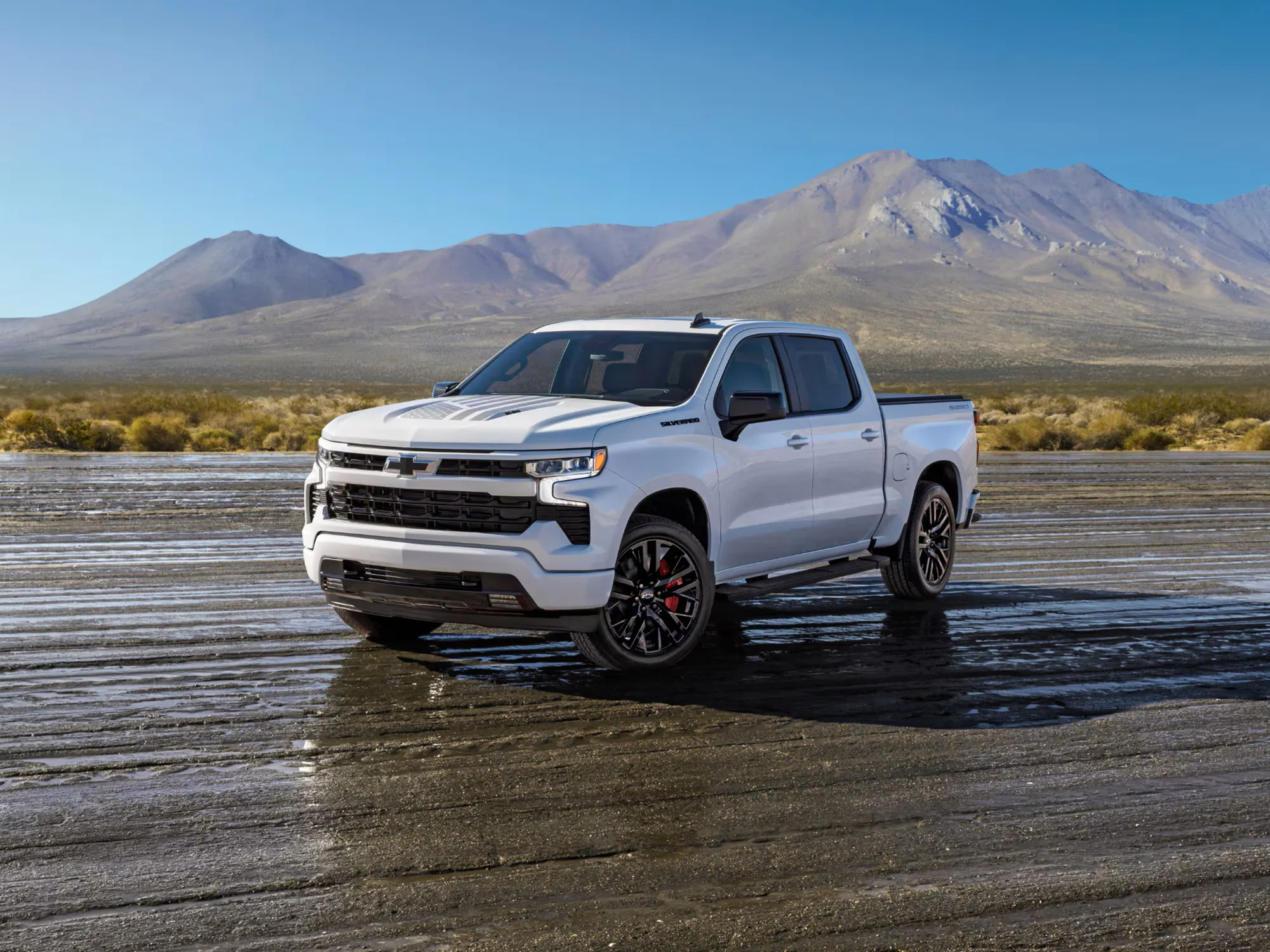 Is the Chevrolet Silverado 1500 Comfortable Enough for Everyday Driving and Long Road Trips?