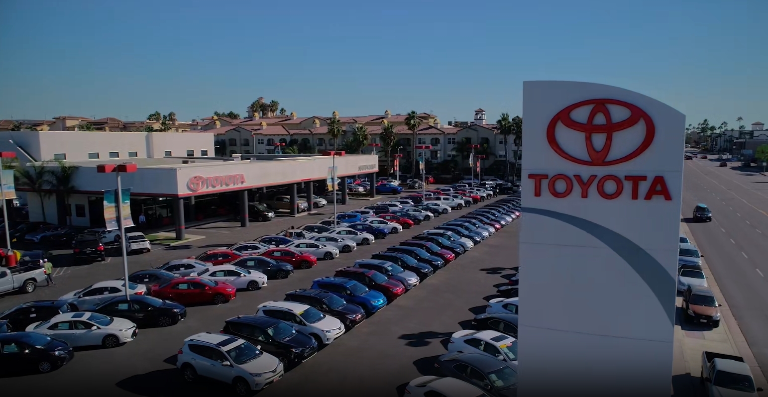Toyota dealership serving used Toyota shoppers in Costa Mesa and Orange County