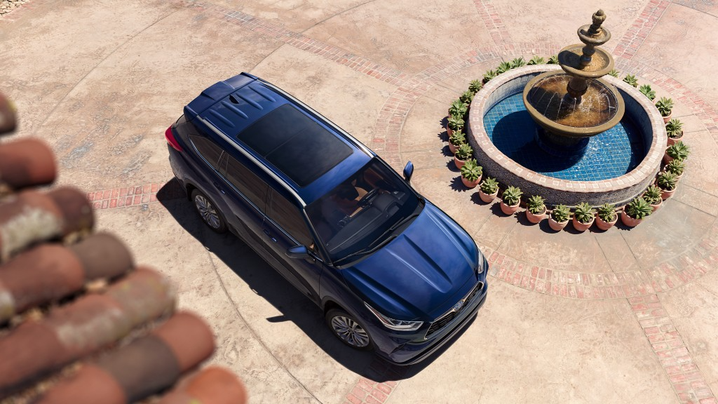 2024 Toyota Highlander Hybird