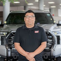 Daniel Bonilla Photo