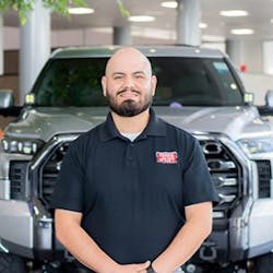 Richard Hernandez Photo