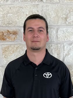 OZZIE VILLARREAL Photo